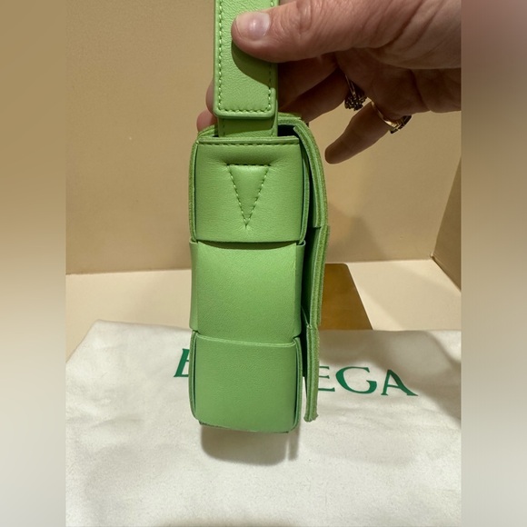 BOTTEGA VENETA INTRECCIATO CASSETTE BAG - Picture 10 of 14